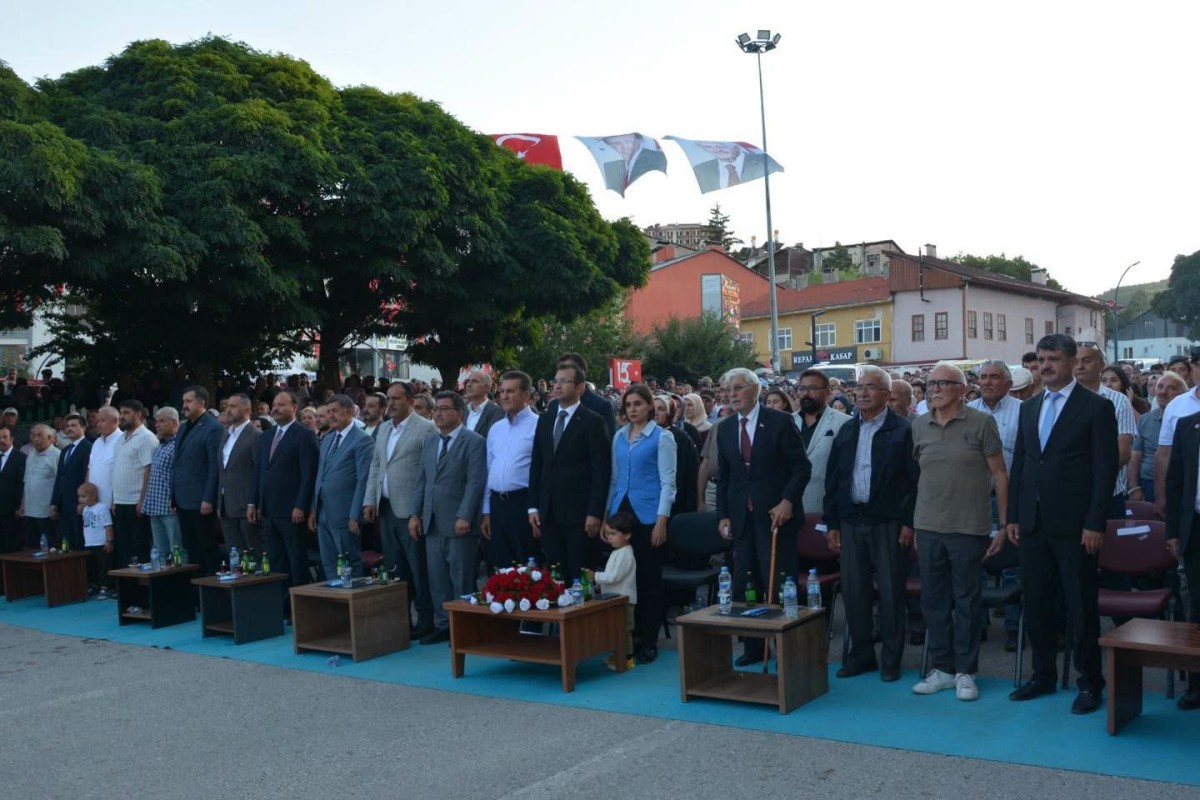 Refahiye’de 19. Bal Festivali Coşkusu